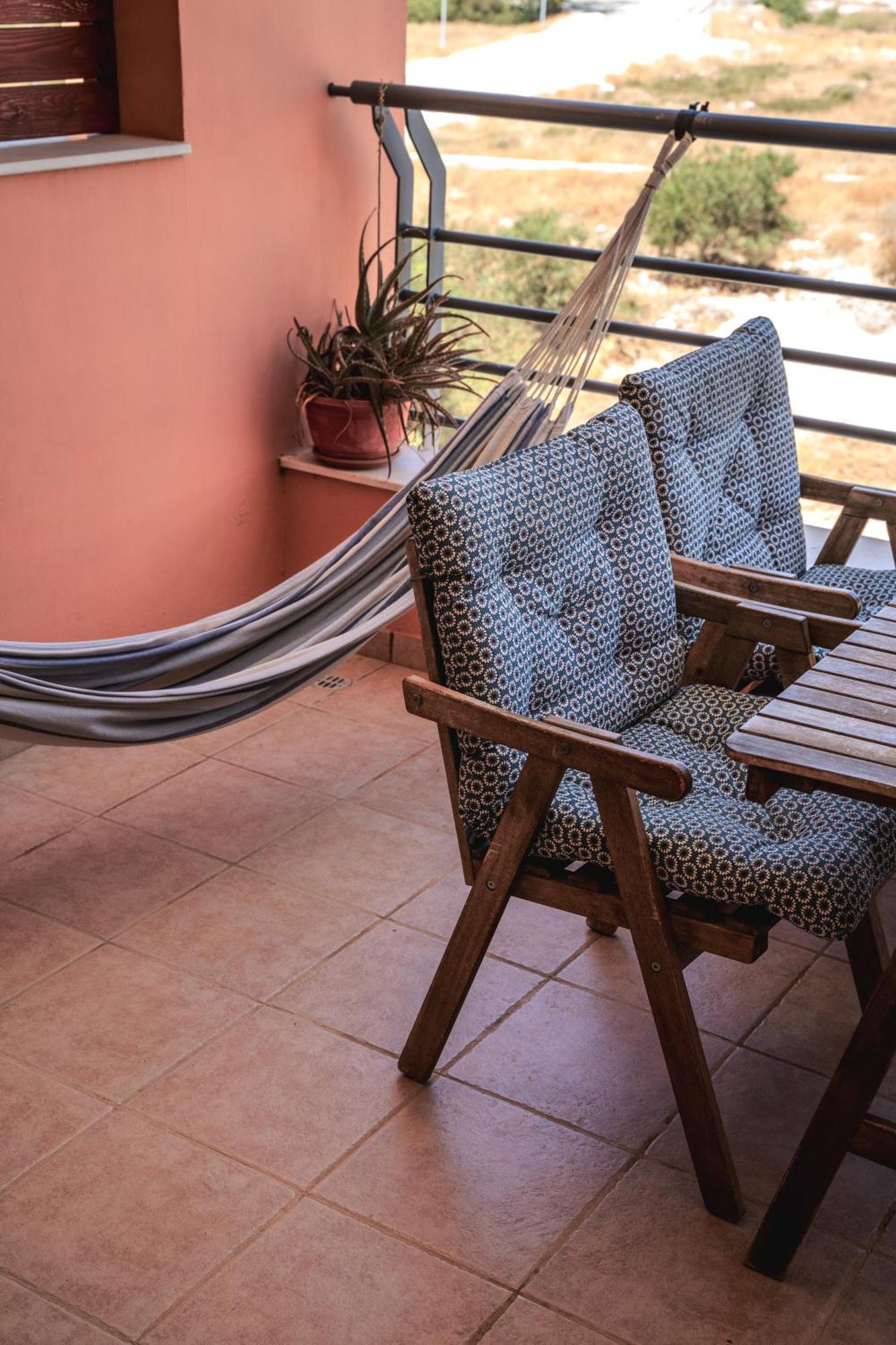 Isabella One Bedroom Larnaca Ngoại thất bức ảnh