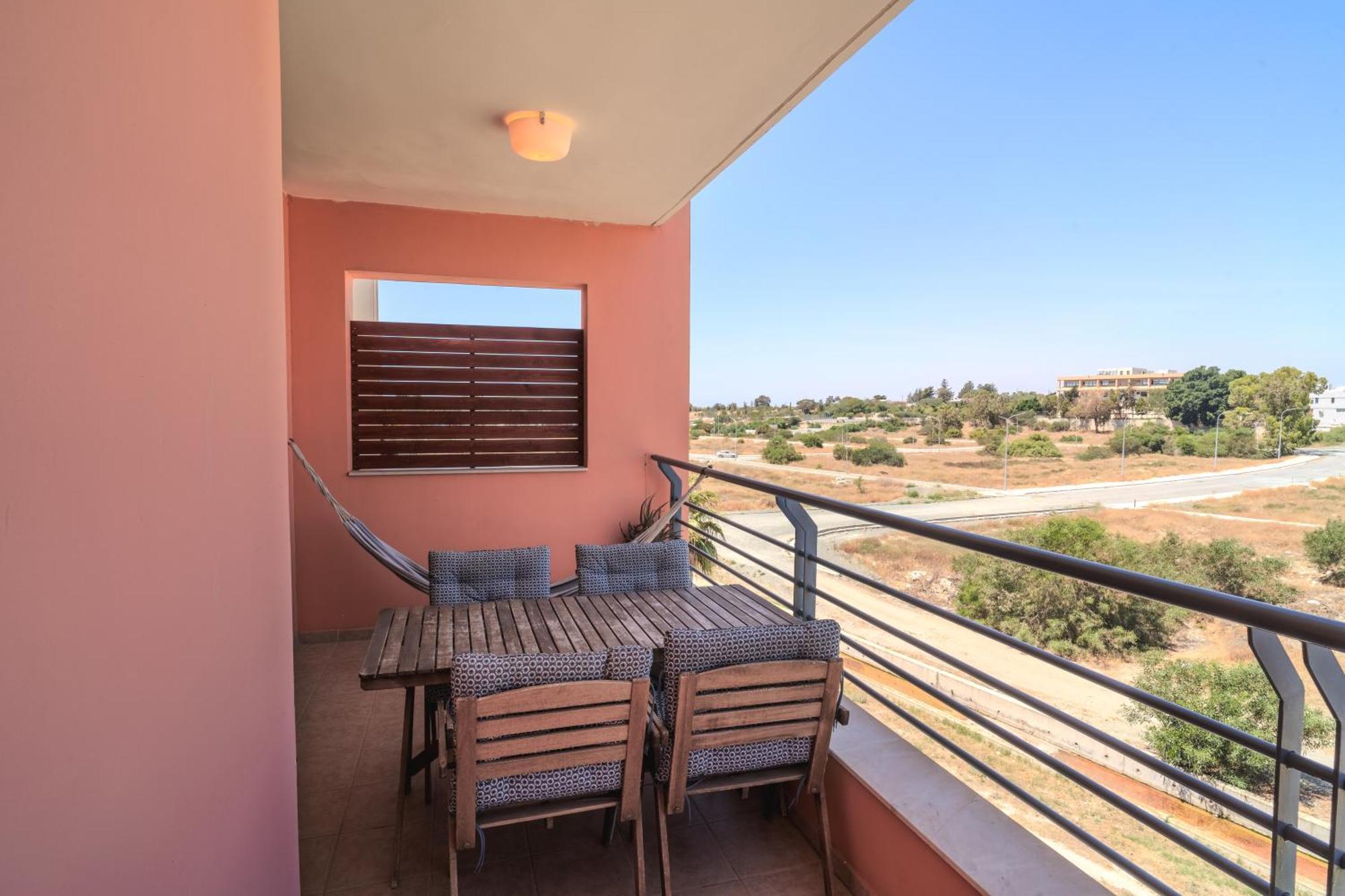 Isabella One Bedroom Larnaca Ngoại thất bức ảnh