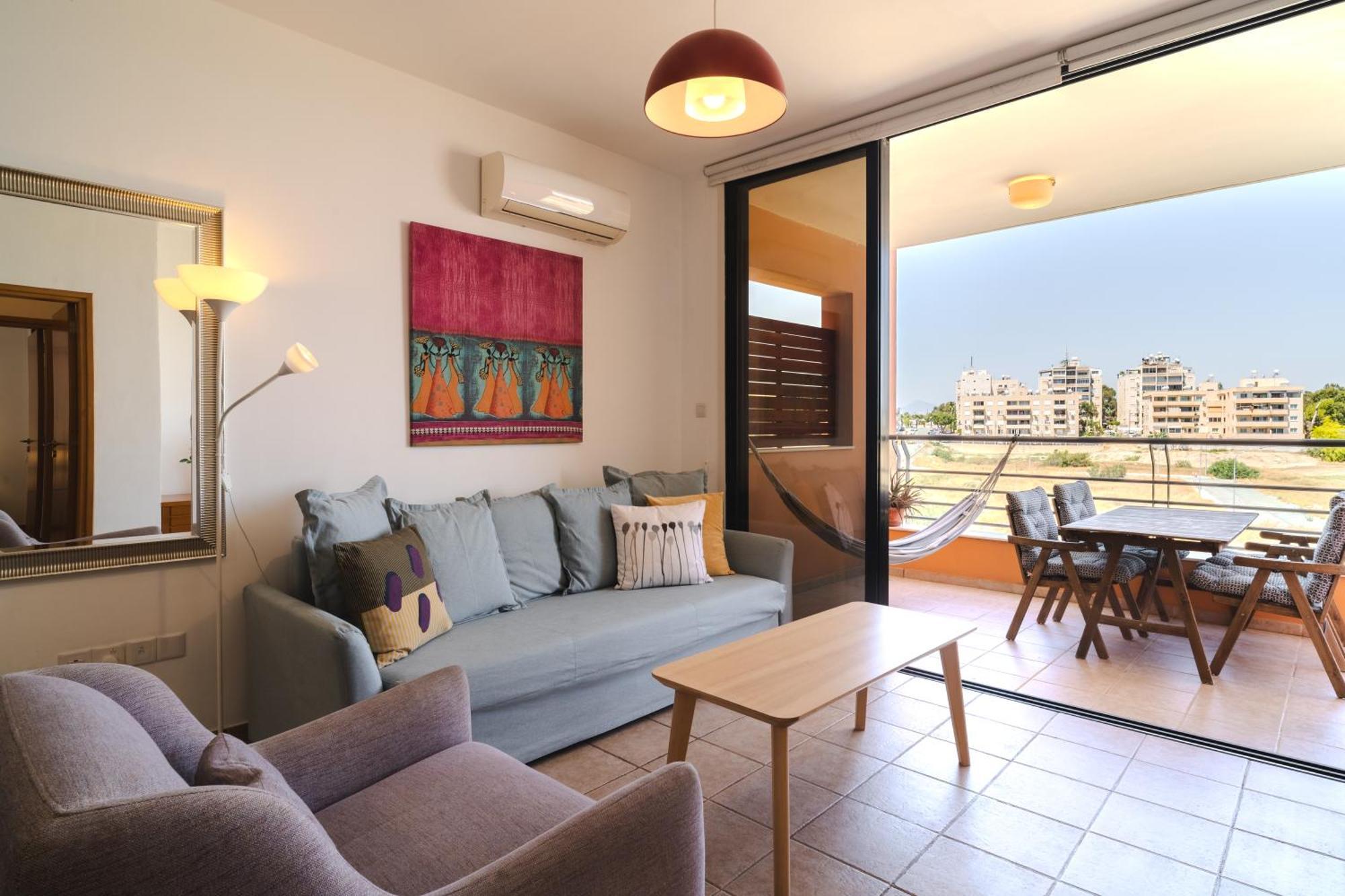 Isabella One Bedroom Larnaca Ngoại thất bức ảnh